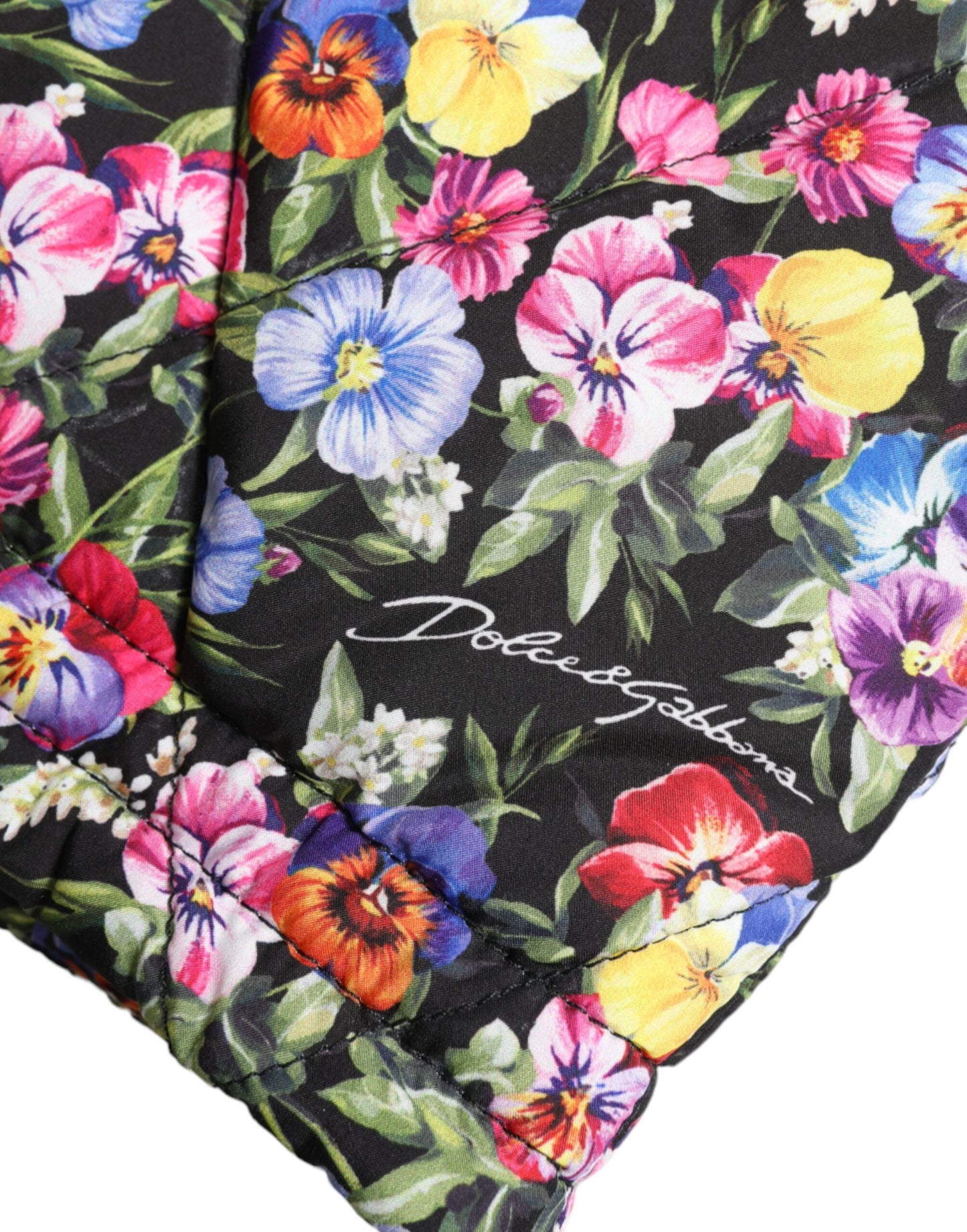 Mehrfarbige Hotpants-Shorts mit hohem Bund und Blumenmuster von Dolce &amp; Gabbana