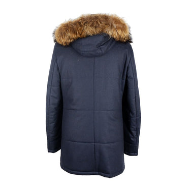 Hergestellt in Italien. Blaue Wolljacke