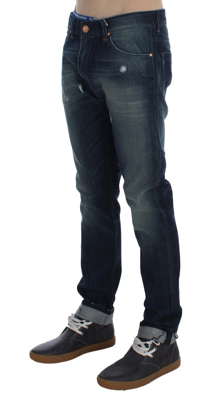 Acht Slim-Fit-Jeans aus Baumwolldenim in blauer Waschung