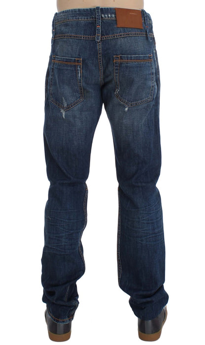 Acht Slim-Fit-Jeans aus Baumwolldenim in blauer Waschung