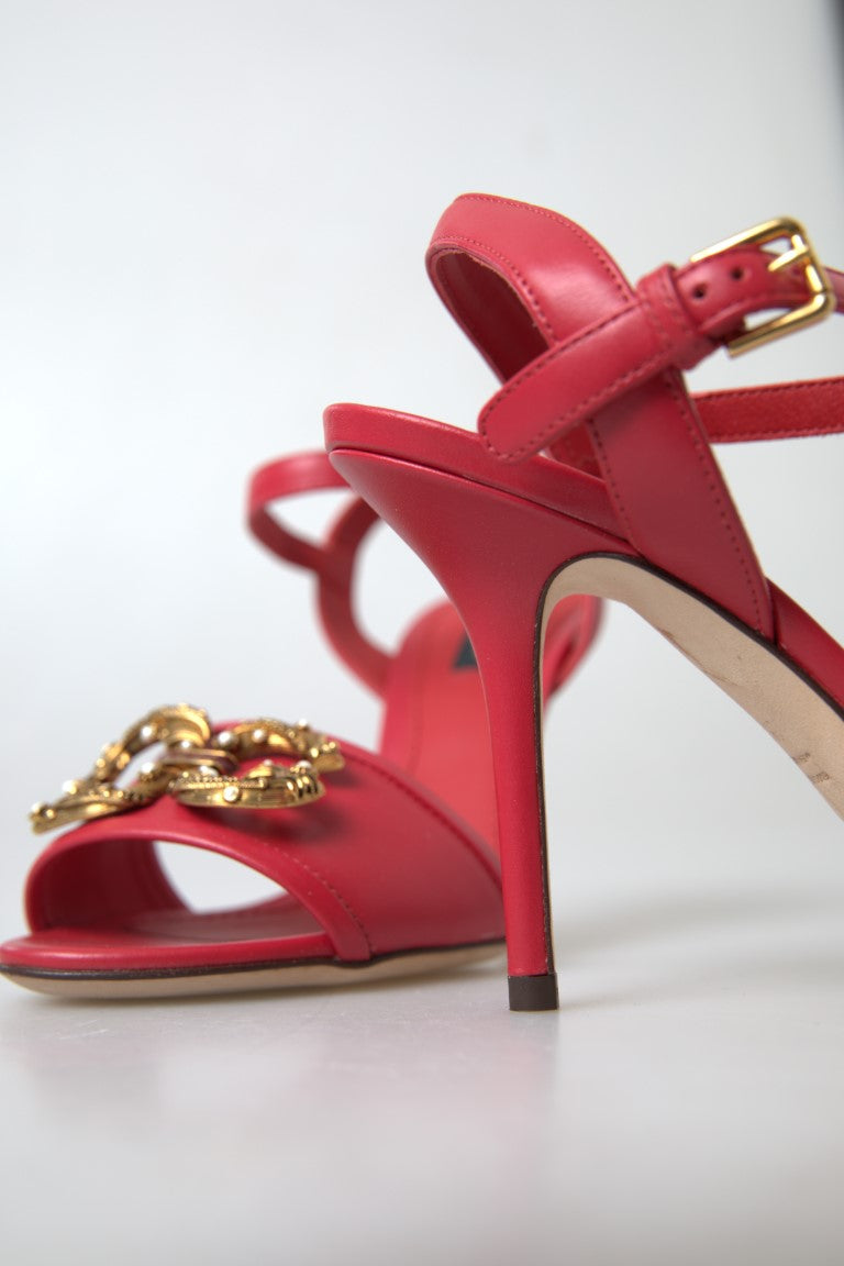 Dolce &amp; Gabbana Rote Knöchelriemen-Sandalen mit Stiletto-Absatz