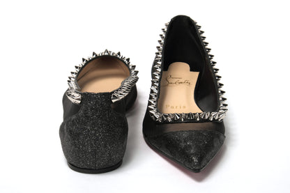 Christian Louboutin Schwarz-Silber-Schuh mit flacher spitzer Zehenpartie