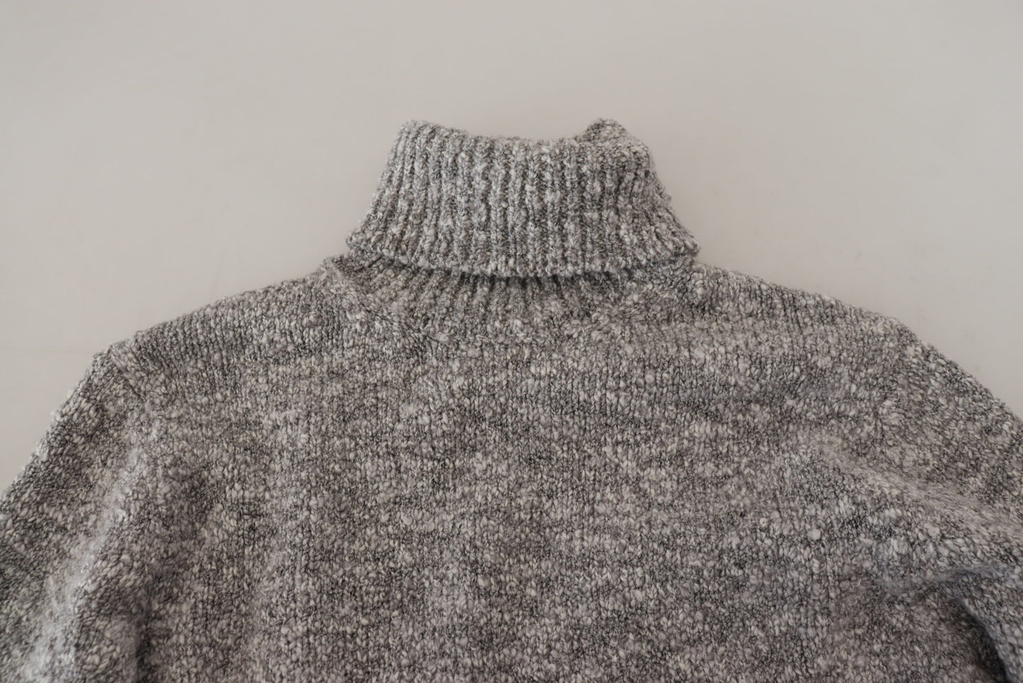 Dolce & Gabbana Elegant Gray Wool-Blend Turtleneck Sweater