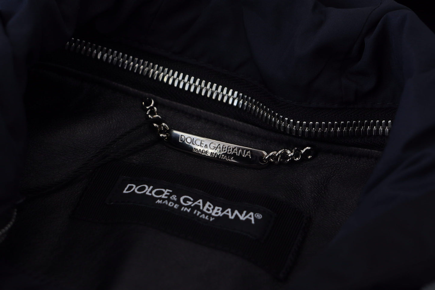 Dolce &amp; Gabbana Blouson-Manteljacke aus schwarzem Polyester mit Kapuze