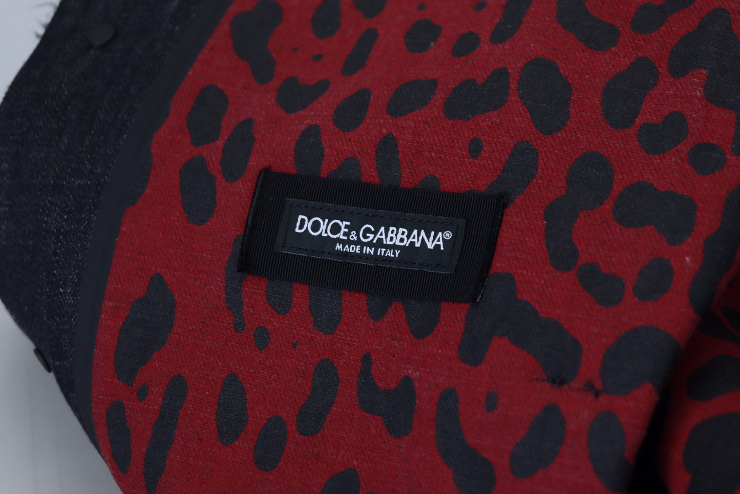 Dolce &amp; Gabbana Jeansjacke aus schwarzer Baumwolle mit durchgehenden Knöpfen