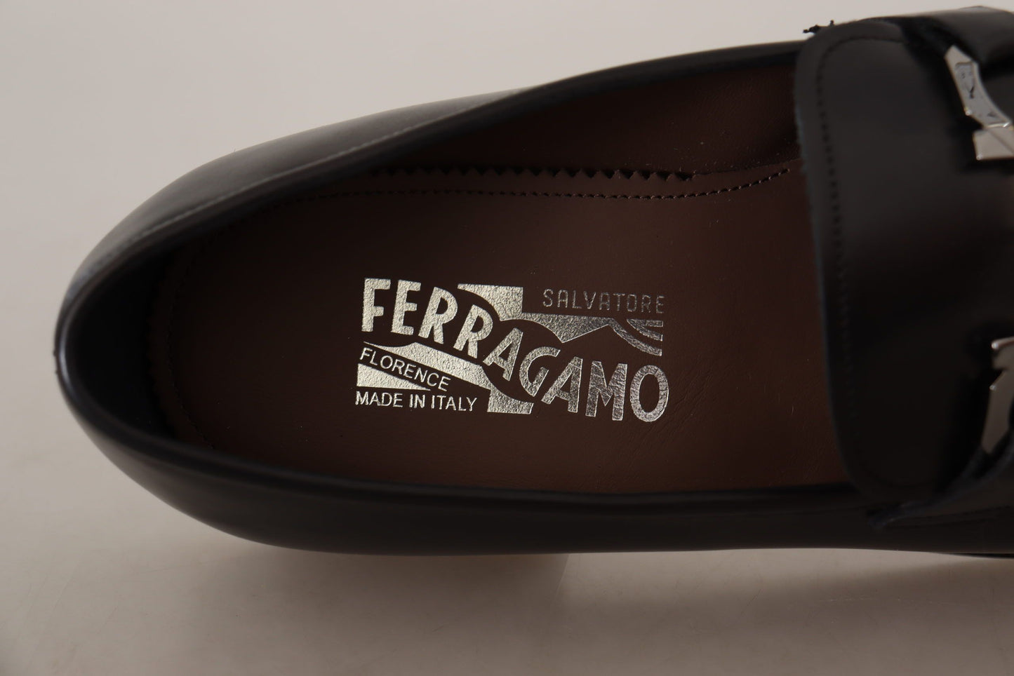 Salvatore Ferragamo Mokassin-Schuhe aus schwarzem Kalbsleder