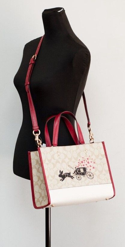 COACH Dempsey Medium Lunar New Year Rabbit Signature Carryall Tragetasche